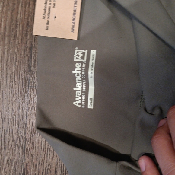 Avalanche Olive Green Leggings Size S New - Picture 3 of 4